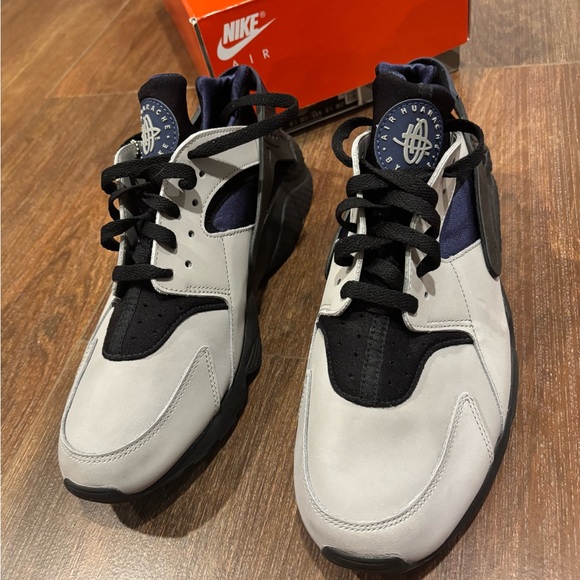 Men’s Nike Air Limited Edition Huarache Size 12 - Picture 6 of 15